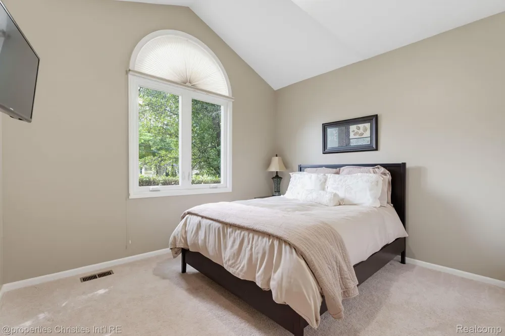 750 Shortridge Avenue Rochester Hills City, MI 48307
