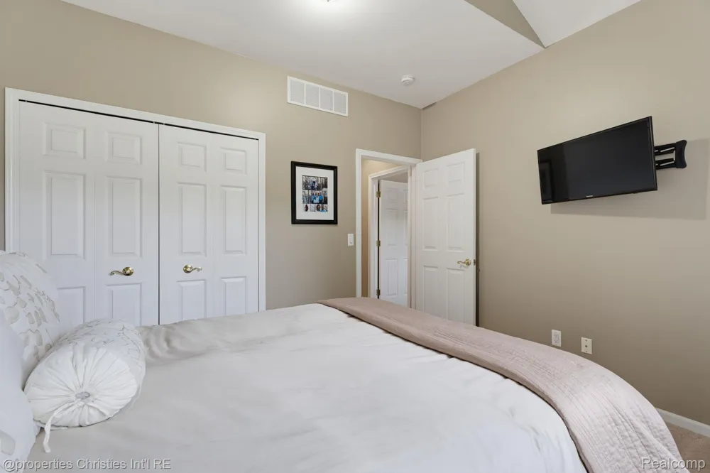 750 Shortridge Avenue Rochester Hills City, MI 48307