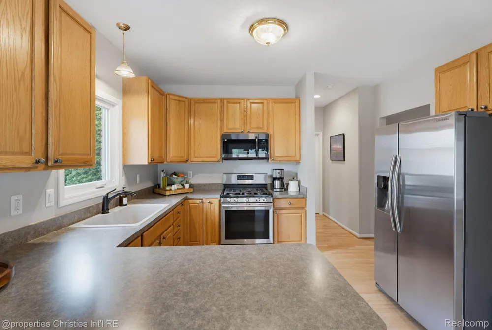 750 Shortridge Avenue Rochester Hills City, MI 48307