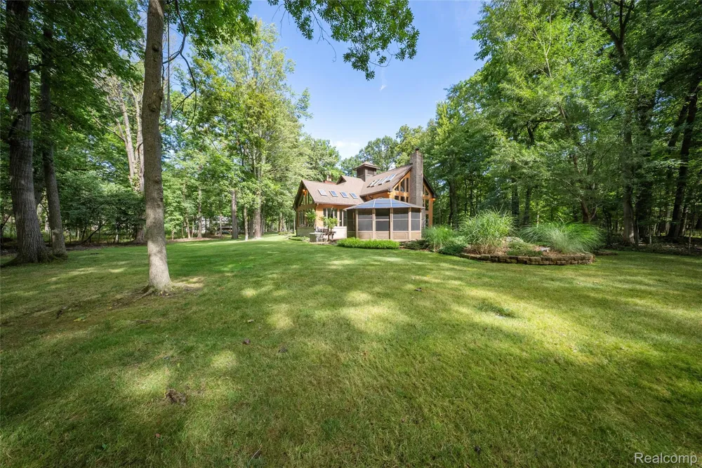 8931 Bridge Road Grosse Ile Township, MI 48138