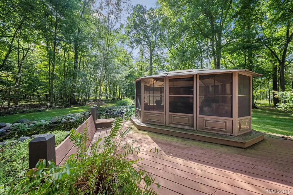 8931 Bridge Road Grosse Ile Township, MI 48138