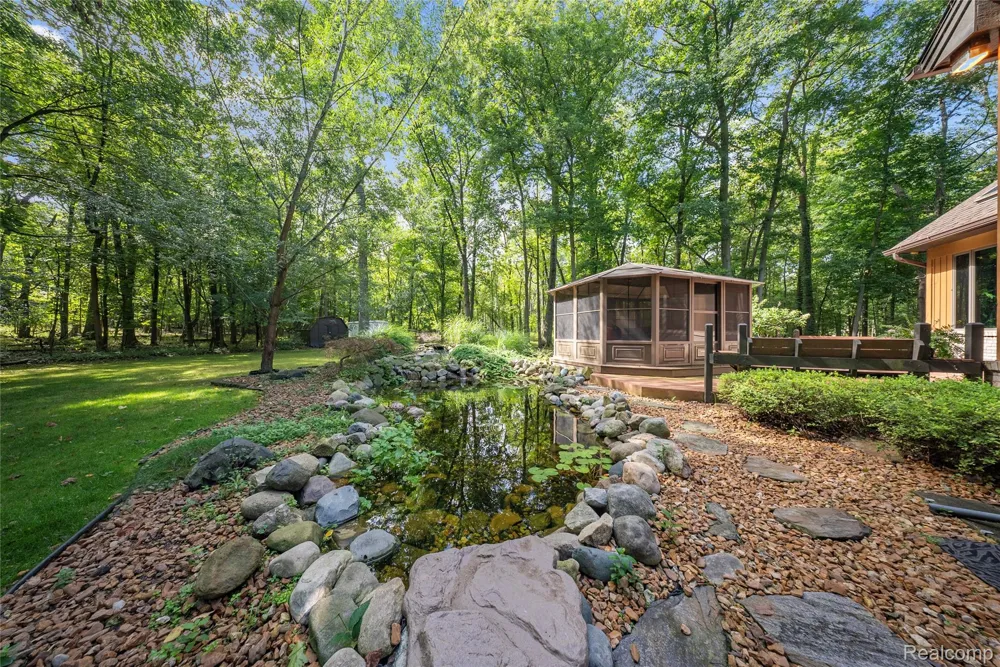 8931 Bridge Road Grosse Ile Township, MI 48138
