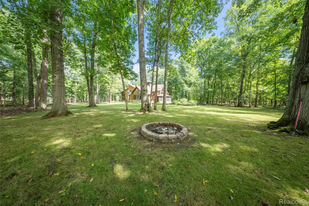 8931 Bridge Road Grosse Ile Township, MI 48138