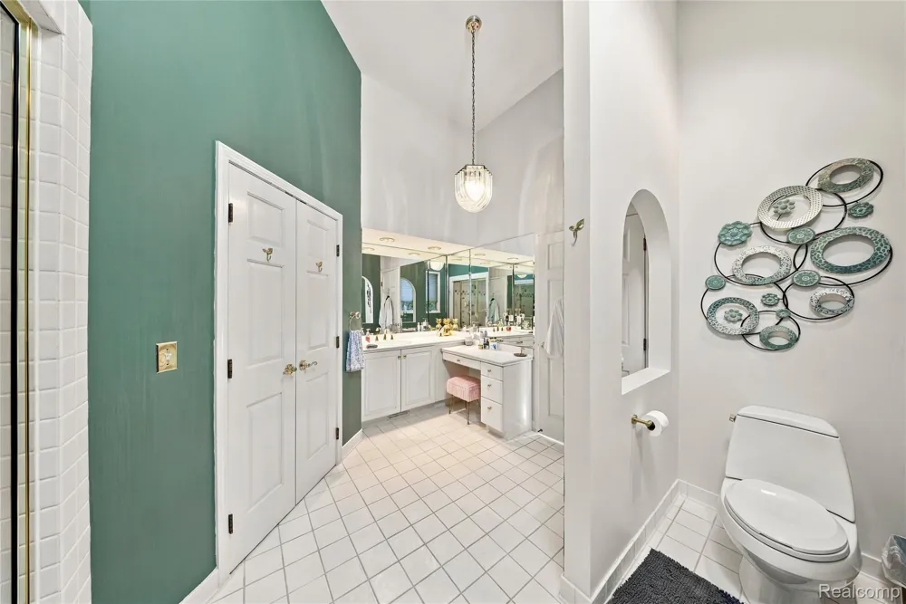 8931 Bridge Road Grosse Ile Township, MI 48138