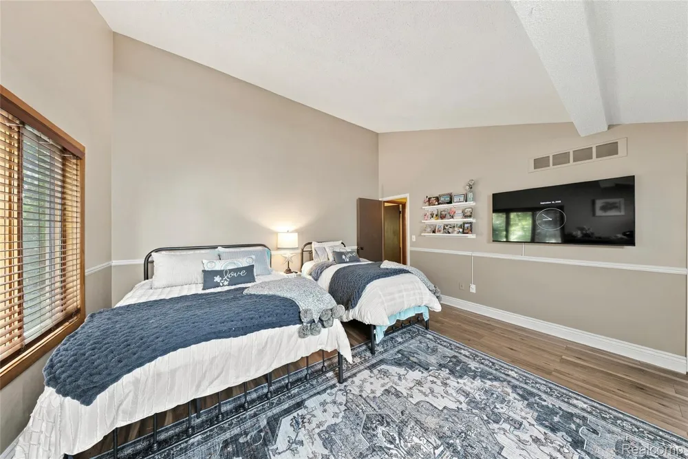 8931 Bridge Road Grosse Ile Township, MI 48138