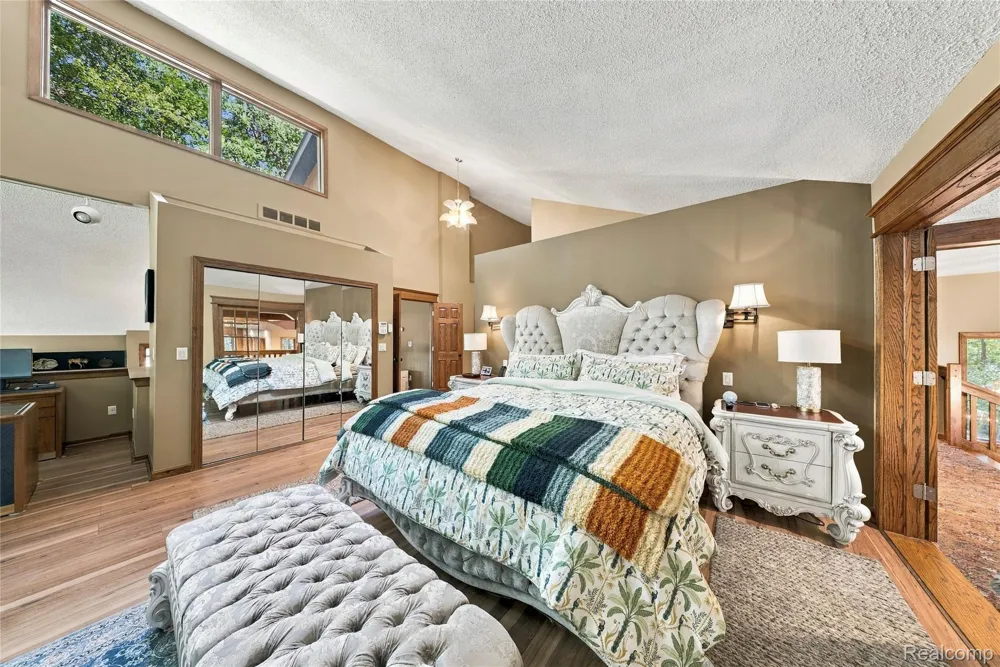 8931 Bridge Road Grosse Ile Township, MI 48138