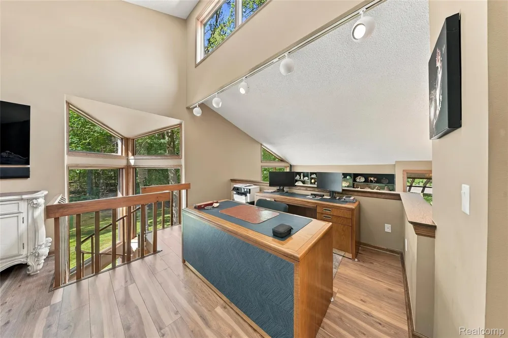 8931 Bridge Road Grosse Ile Township, MI 48138