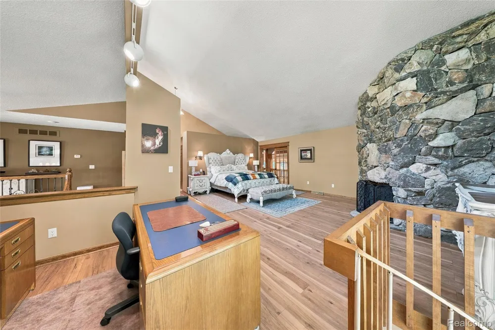 8931 Bridge Road Grosse Ile Township, MI 48138