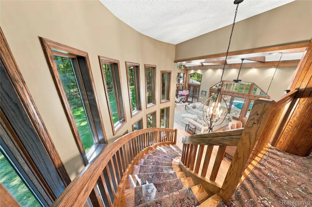 8931 Bridge Road Grosse Ile Township, MI 48138