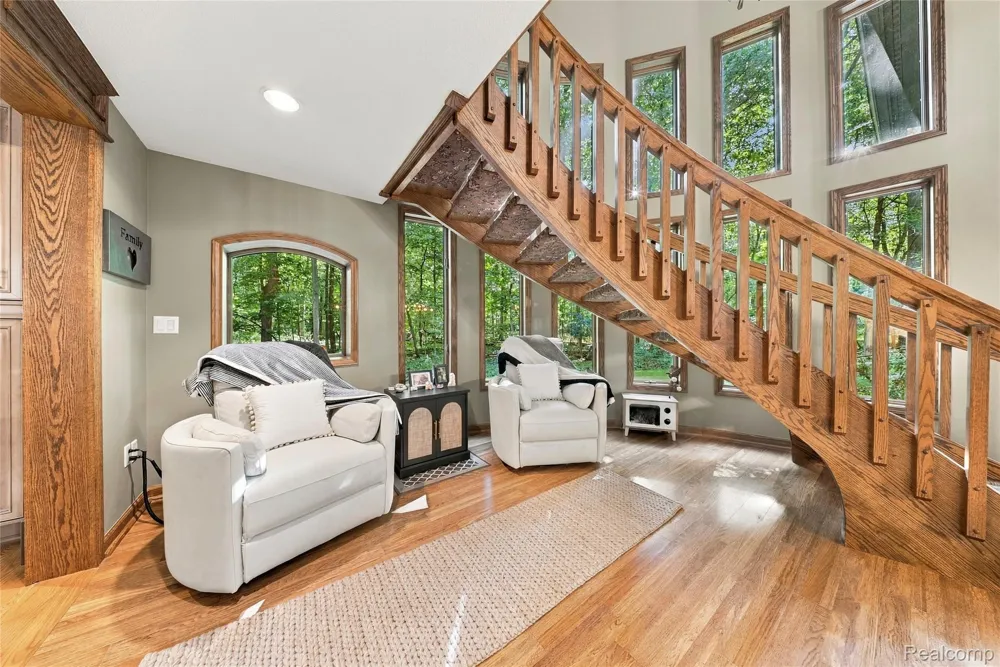 8931 Bridge Road Grosse Ile Township, MI 48138