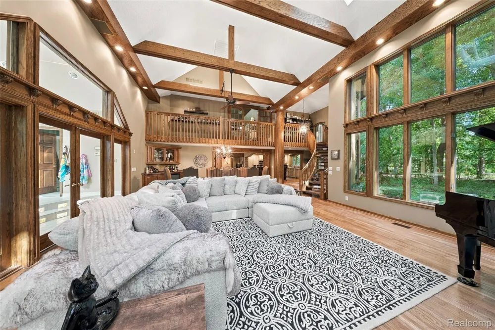 8931 Bridge Road Grosse Ile Township, MI 48138