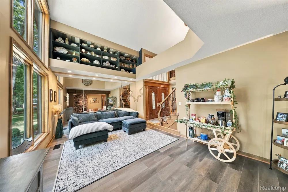 8931 Bridge Road Grosse Ile Township, MI 48138