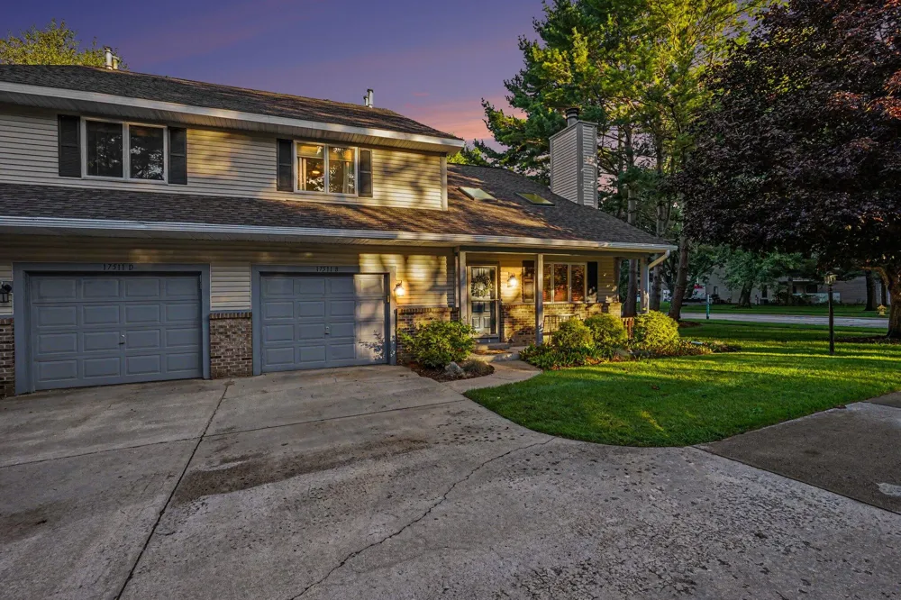 17511 Parkwood Drive #B Ferrysburg City, MI 49456