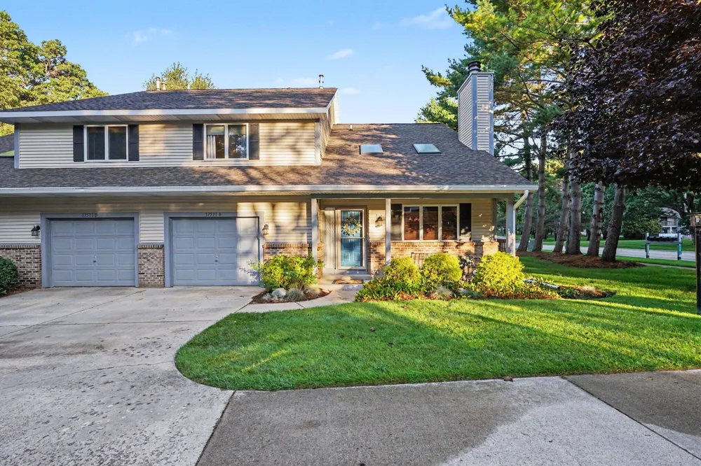 17511 Parkwood Drive #B Ferrysburg City, MI 49456