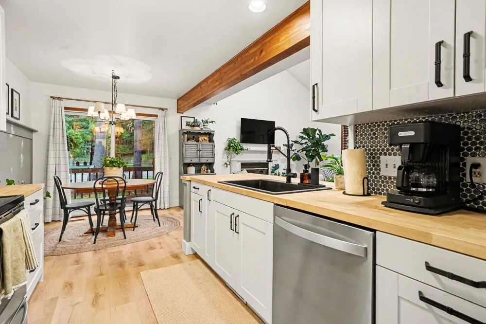 17511 Parkwood Drive #B Ferrysburg City, MI 49456