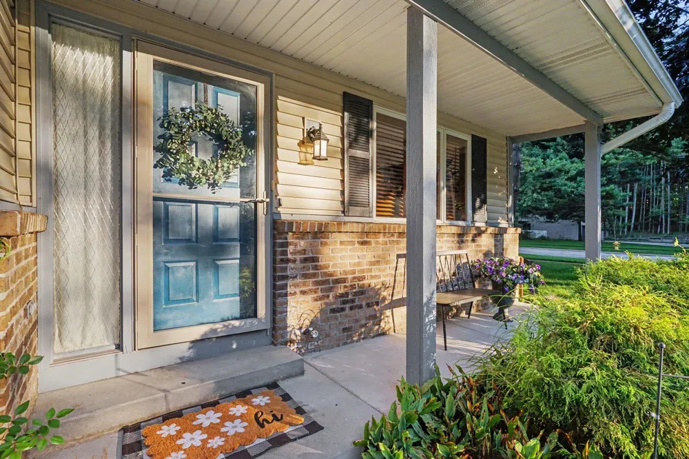 17511 Parkwood Drive #B Ferrysburg City, MI 49456
