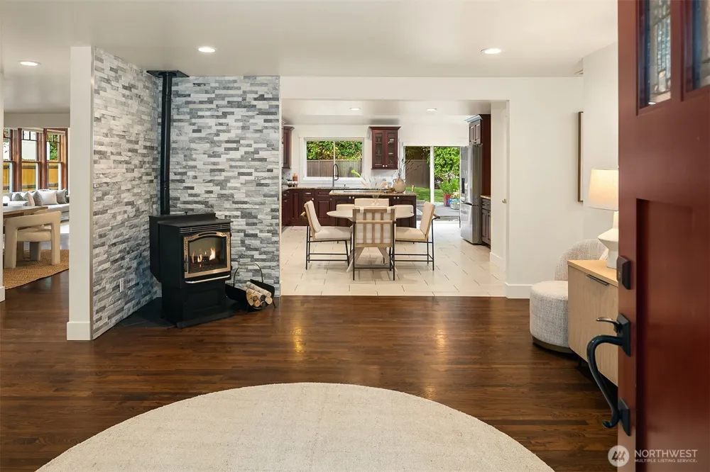 20204 45th Drive SE Bothell, WA 98012
