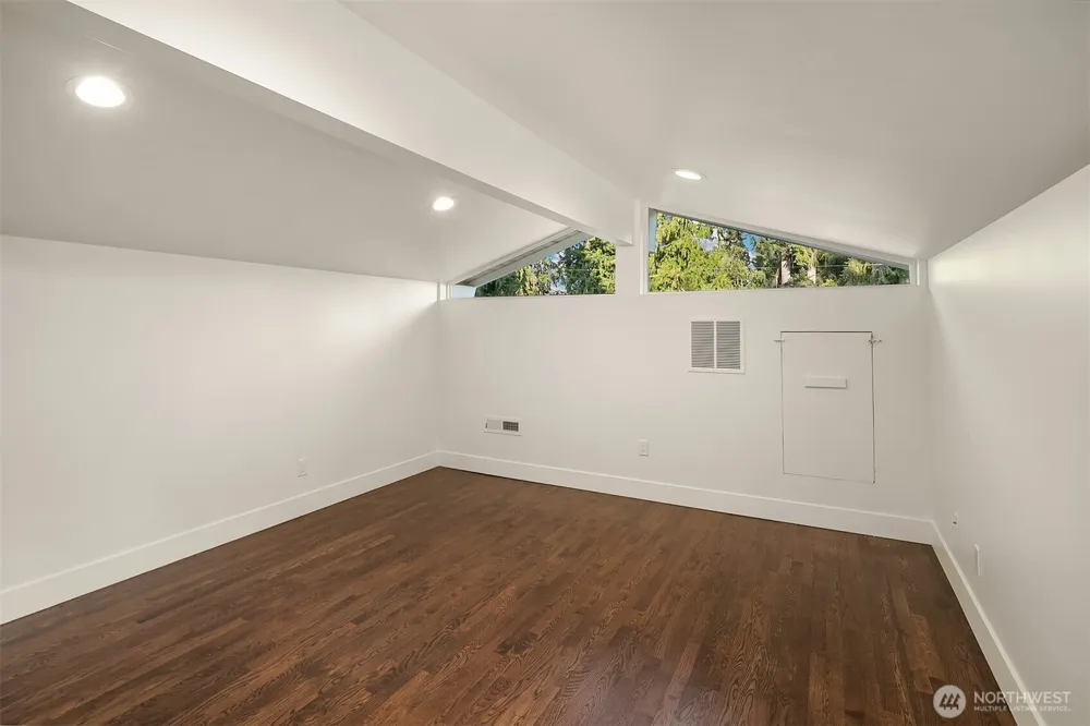 20204 45th Drive SE Bothell, WA 98012