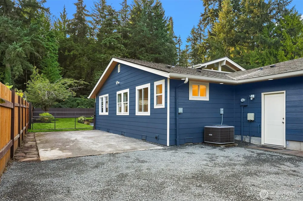 20204 45th Drive SE Bothell, WA 98012