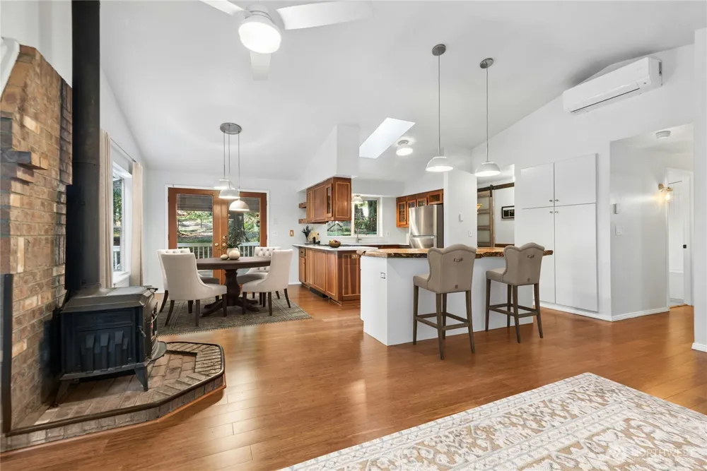 36508 SE 27th Street Fall City, WA 98024