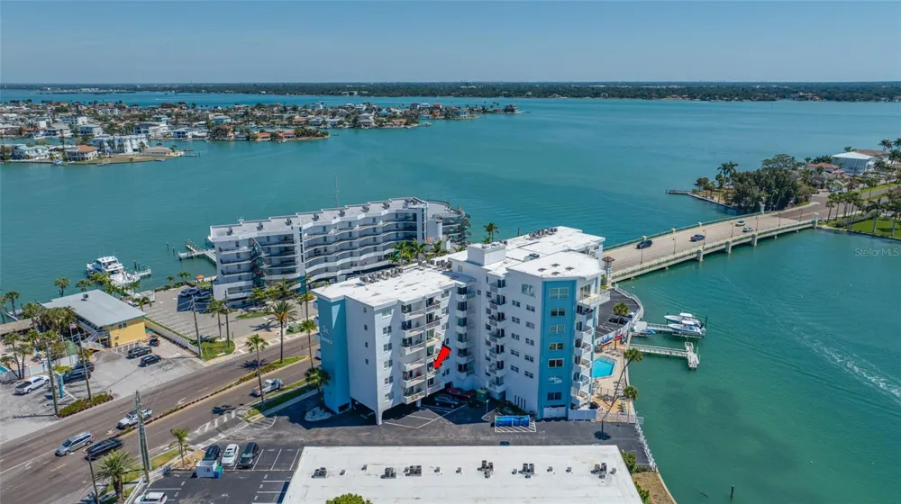 285 107 AVENUE #306 Treasure Island, FL 33706