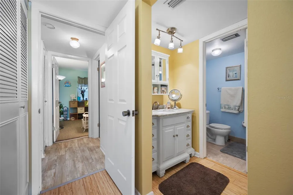 285 107 AVENUE #306 Treasure Island, FL 33706