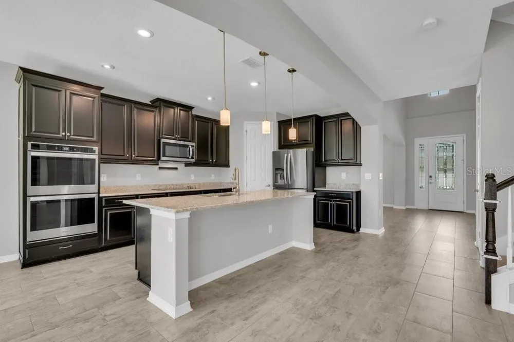 5412 CAMBERWELL LANE Riverview, FL 33578