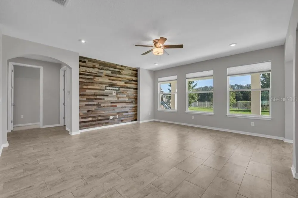 5412 CAMBERWELL LANE Riverview, FL 33578