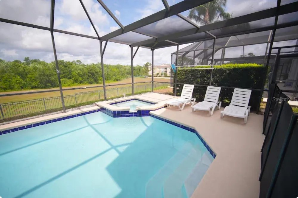 8125 SUN PALM DRIVE Kissimmee, FL 34747