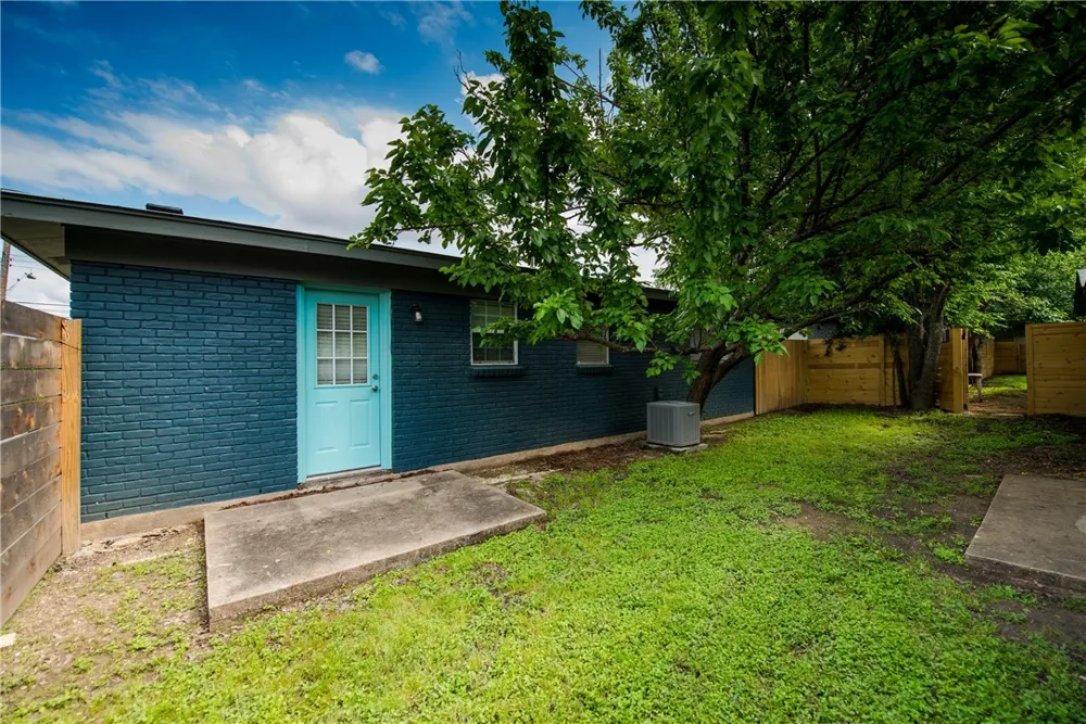 1600 Parker Lane #A Austin, TX 78741