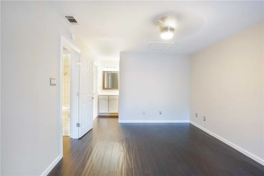 7635 Guadalupe Street #501 Austin, TX 78752