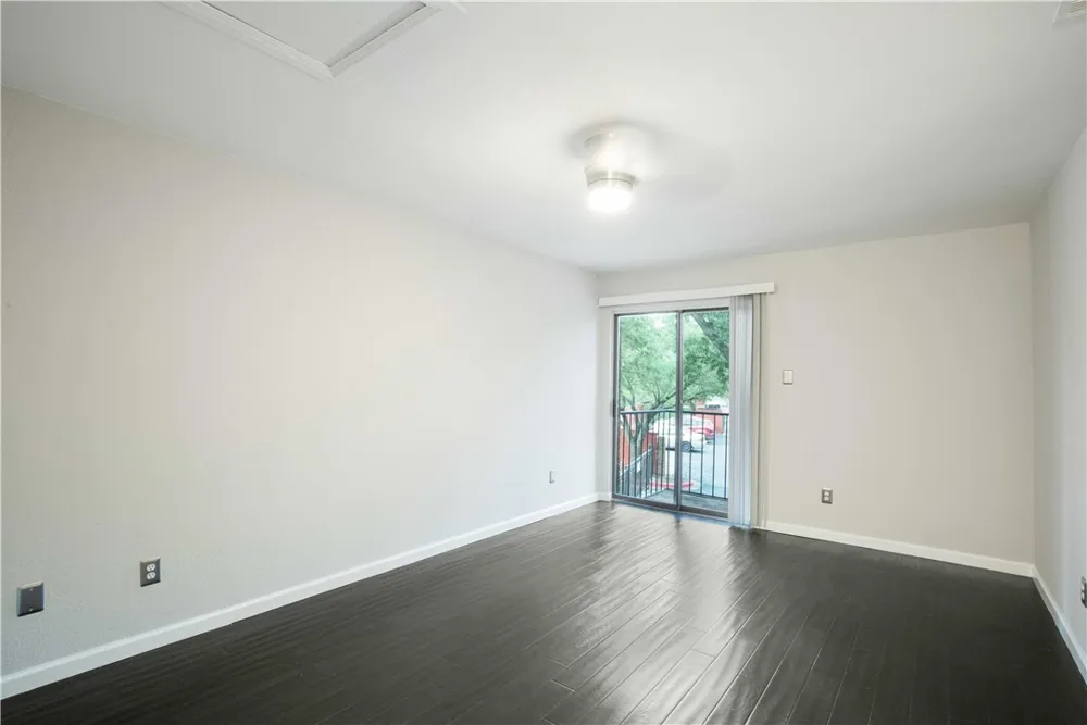 7635 Guadalupe Street #501 Austin, TX 78752