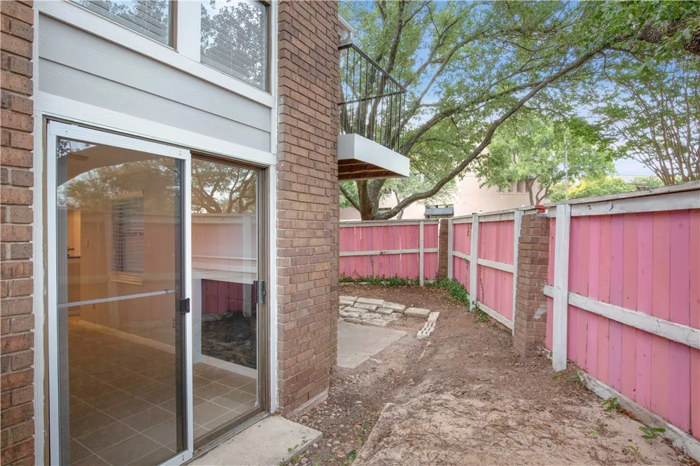 7635 Guadalupe Street #501 Austin, TX 78752