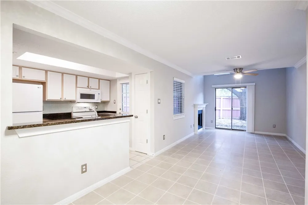 7635 Guadalupe Street #501 Austin, TX 78752