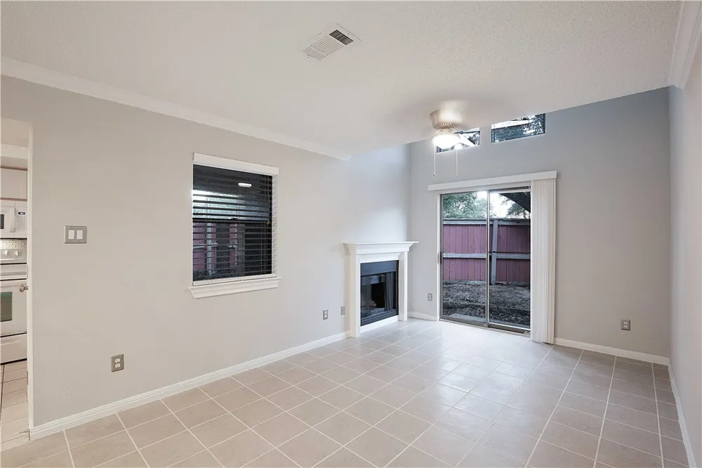 7635 Guadalupe Street #501 Austin, TX 78752