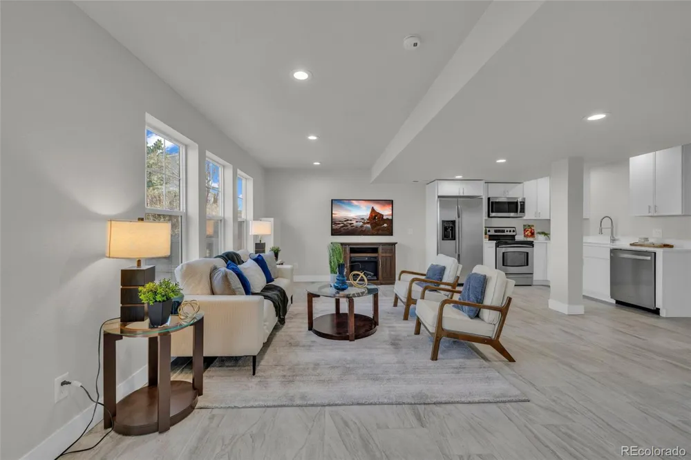 858 Dutton Court Castle Rock, CO 80104