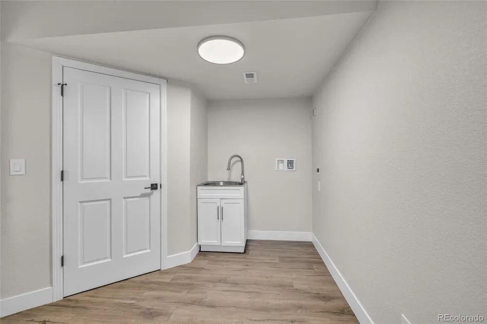858 Dutton Court Castle Rock, CO 80104