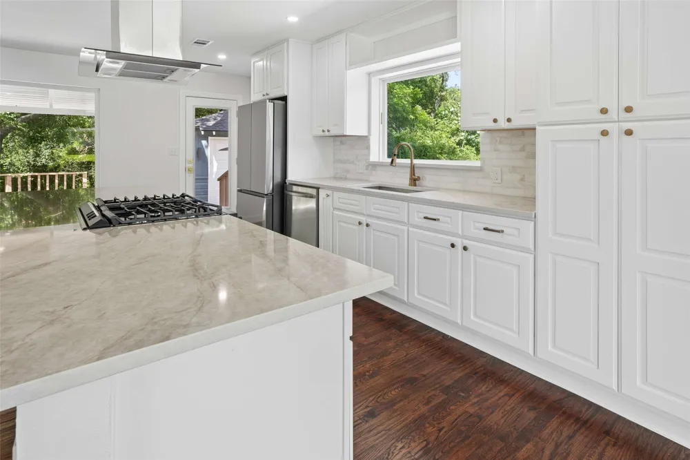 6615 Ridgemont Drive Dallas, TX 75214