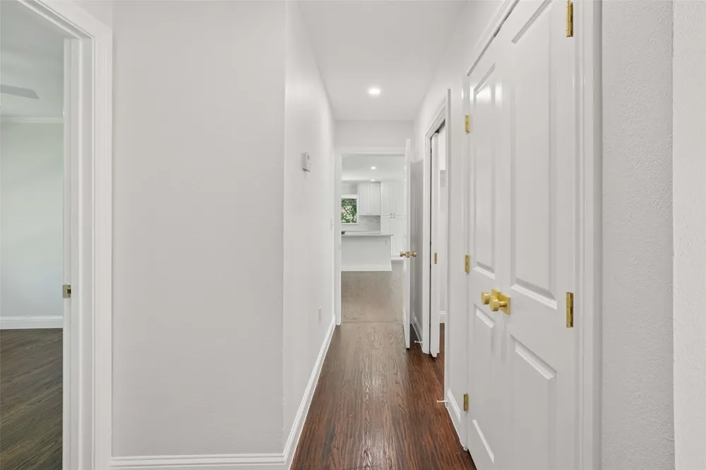 6615 Ridgemont Drive Dallas, TX 75214