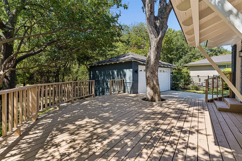 6615 Ridgemont Drive Dallas, TX 75214