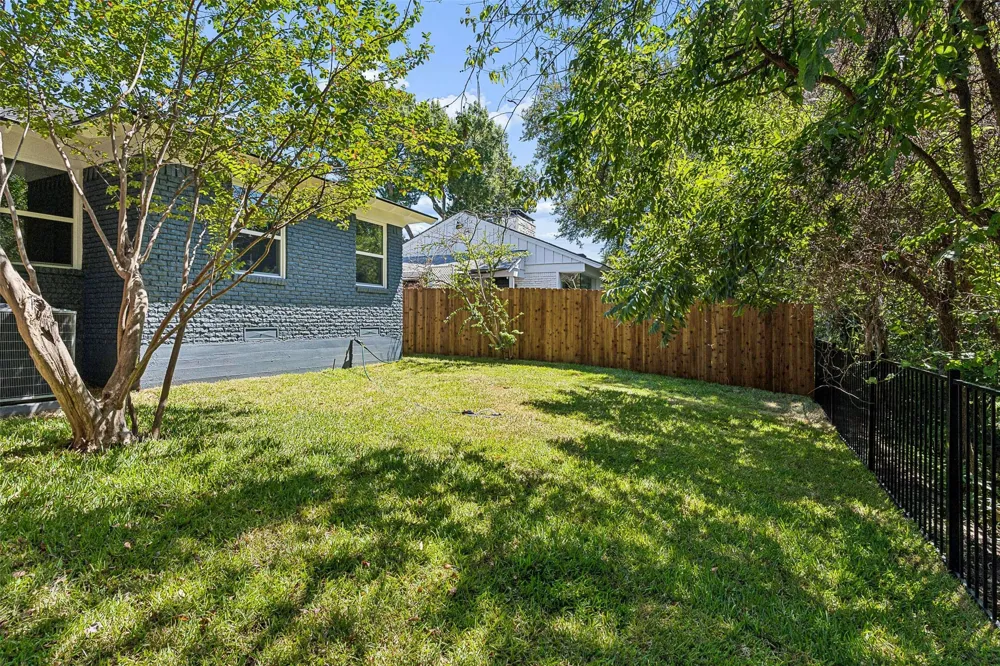 6615 Ridgemont Drive Dallas, TX 75214