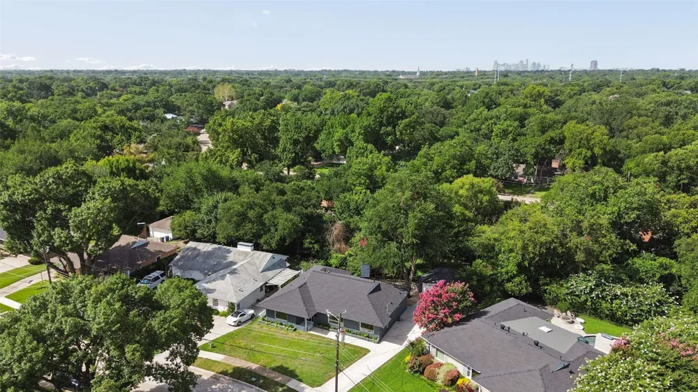 6615 Ridgemont Drive Dallas, TX 75214
