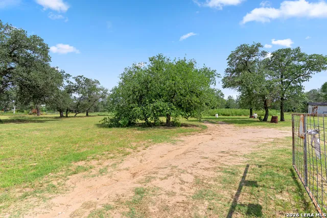 650 Patton Rd Somerset, TX 78069