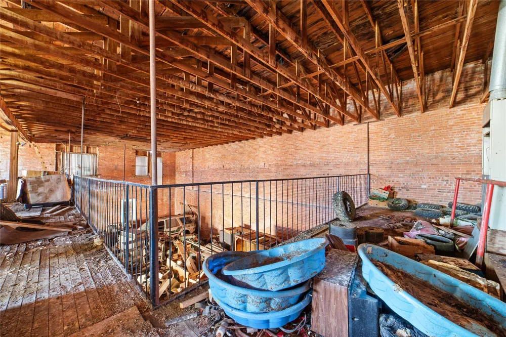 115 E Pecan Street Coleman, TX 76834