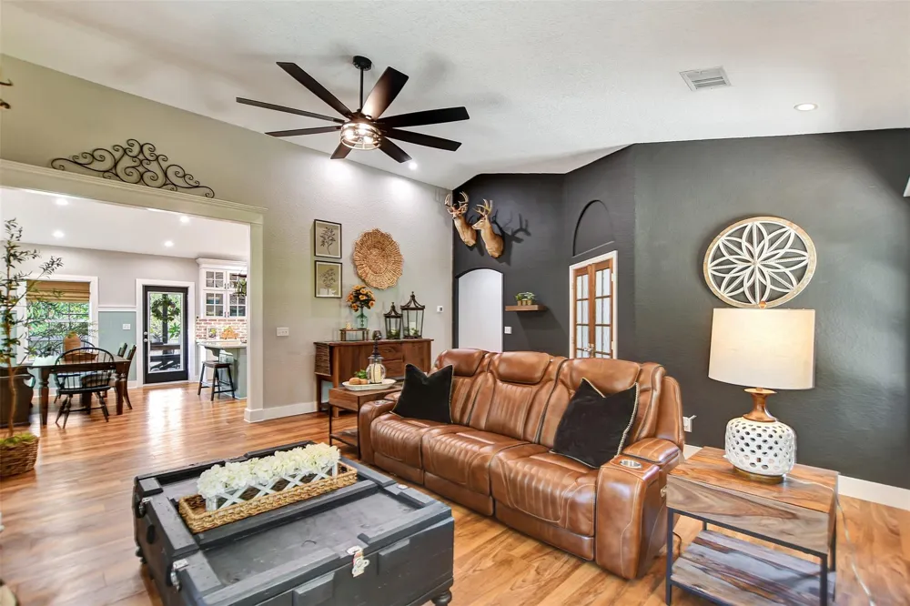 40410 Rolling Forest Drive Magnolia, TX 77354