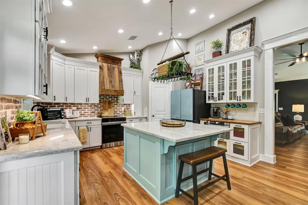 40410 Rolling Forest Drive Magnolia, TX 77354