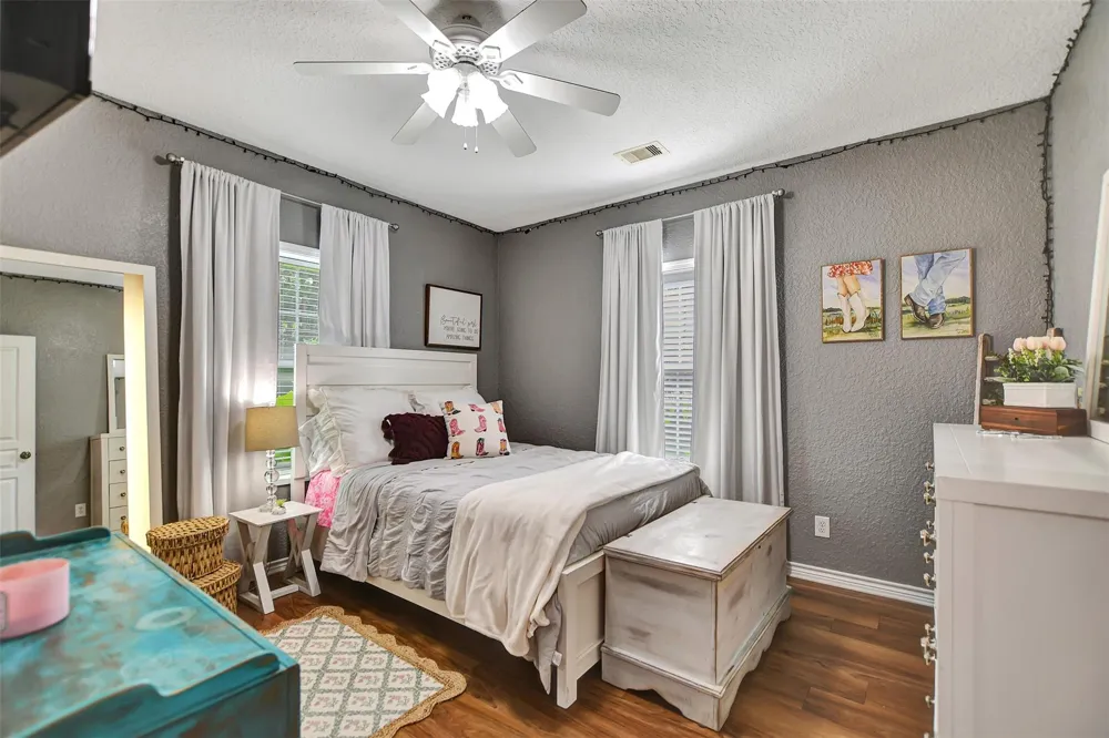 40410 Rolling Forest Drive Magnolia, TX 77354