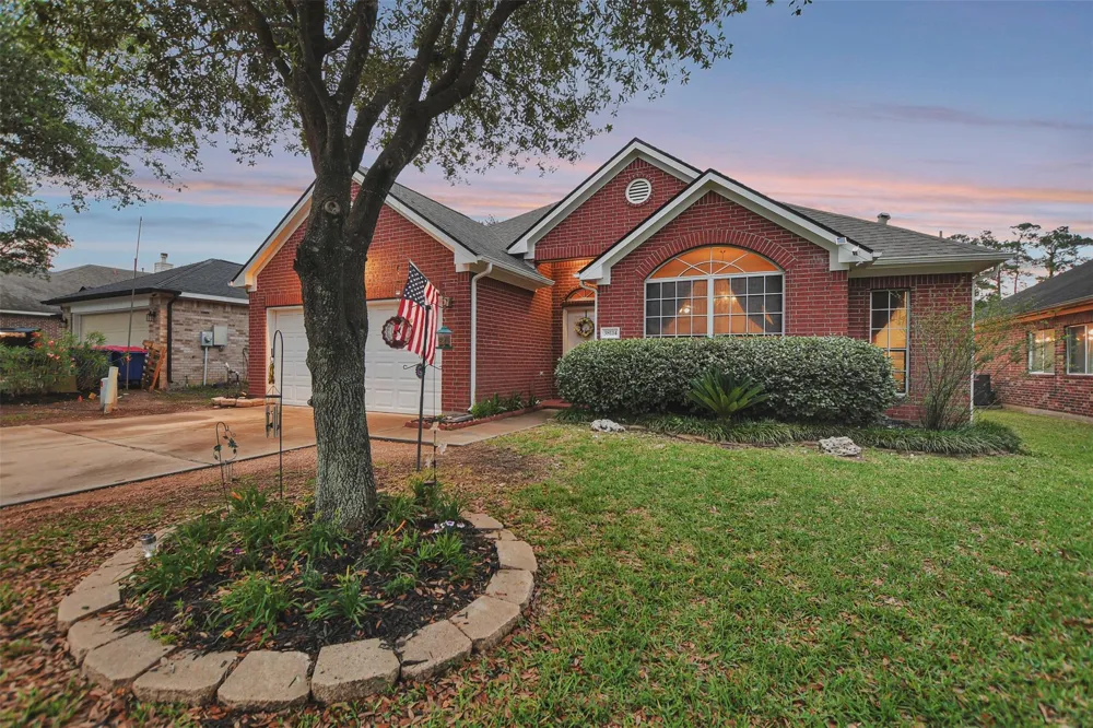 38114 E Sulphur Creek Drive Magnolia, TX 77355
