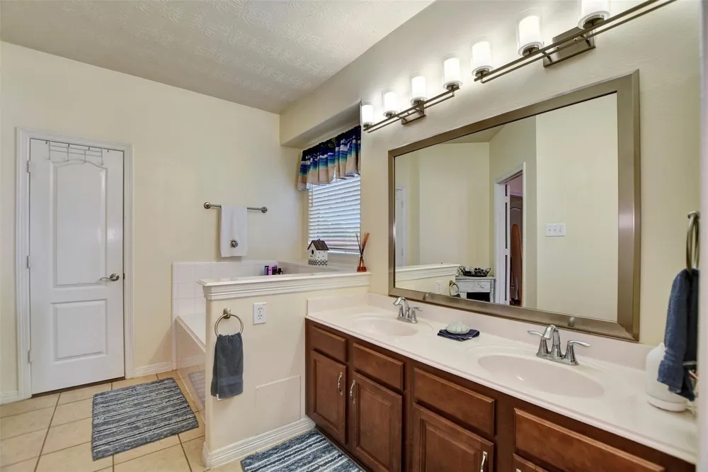 38114 E Sulphur Creek Drive Magnolia, TX 77355