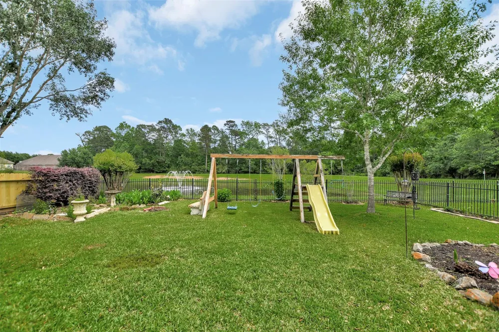 38114 E Sulphur Creek Drive Magnolia, TX 77355
